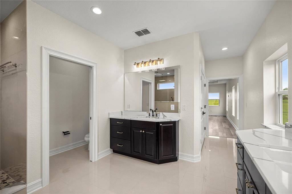 待售: $1,295,000 (4 贝兹, 4 浴室, 3254 平方英尺)