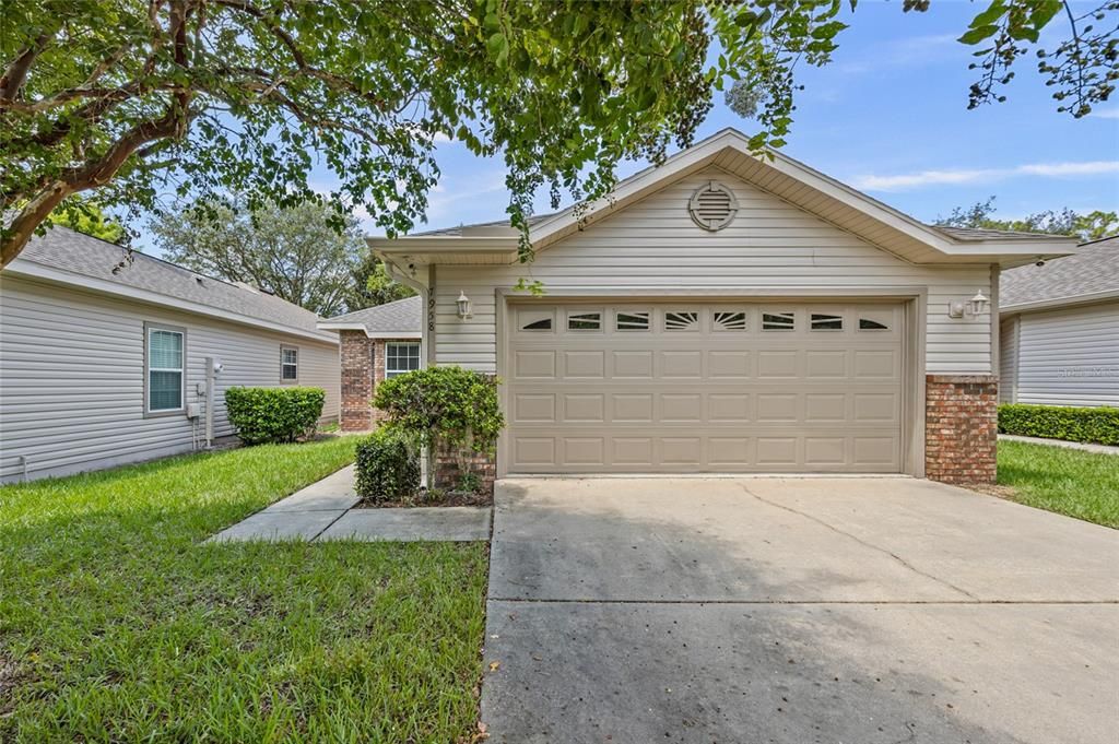 待售: $255,000 (2 贝兹, 2 浴室, 1207 平方英尺)