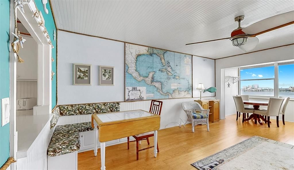 Под контрактом: $125,000 (0 спален, 1 ванн, 530 Квадратных фут)