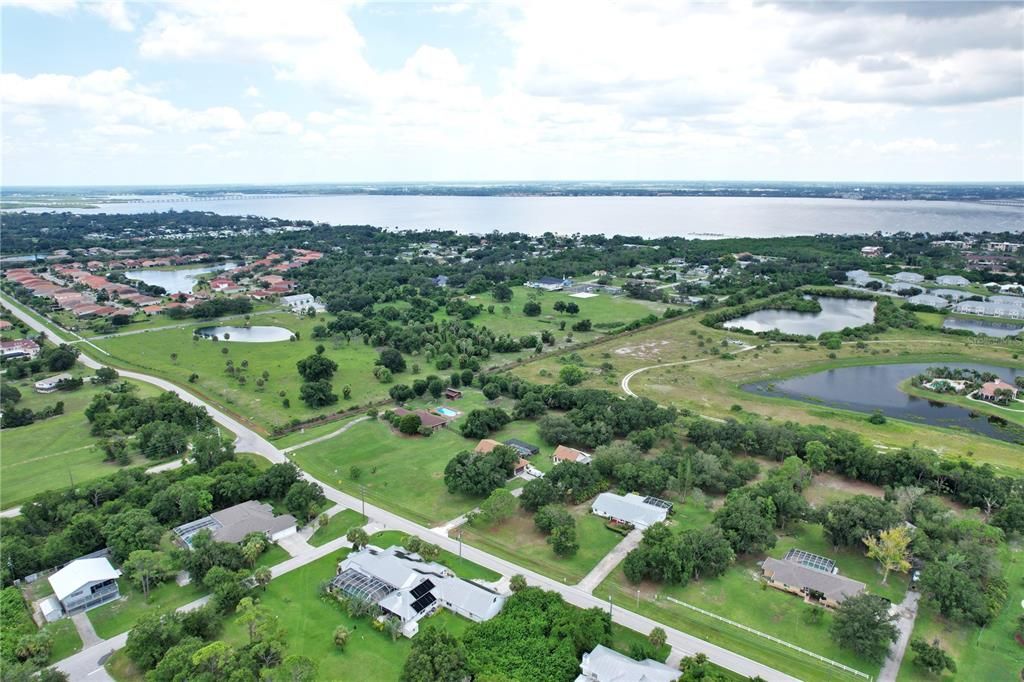 En Renta: $2,300 (3 camas, 2 baños, 2273 Pies cuadrados)