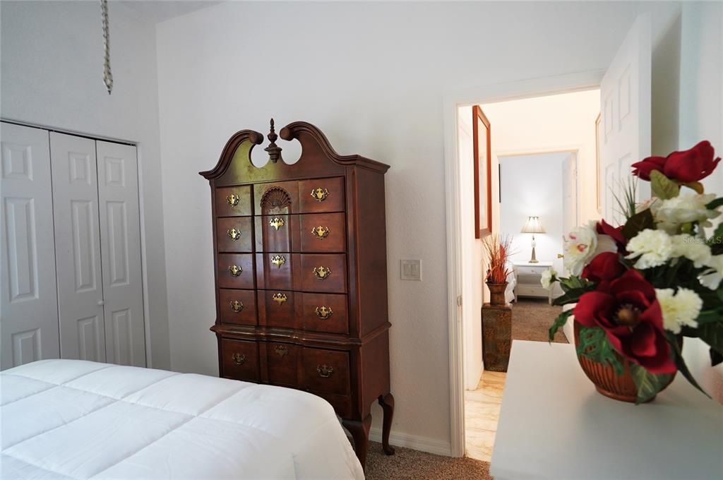 En Renta: $2,300 (3 camas, 2 baños, 2273 Pies cuadrados)