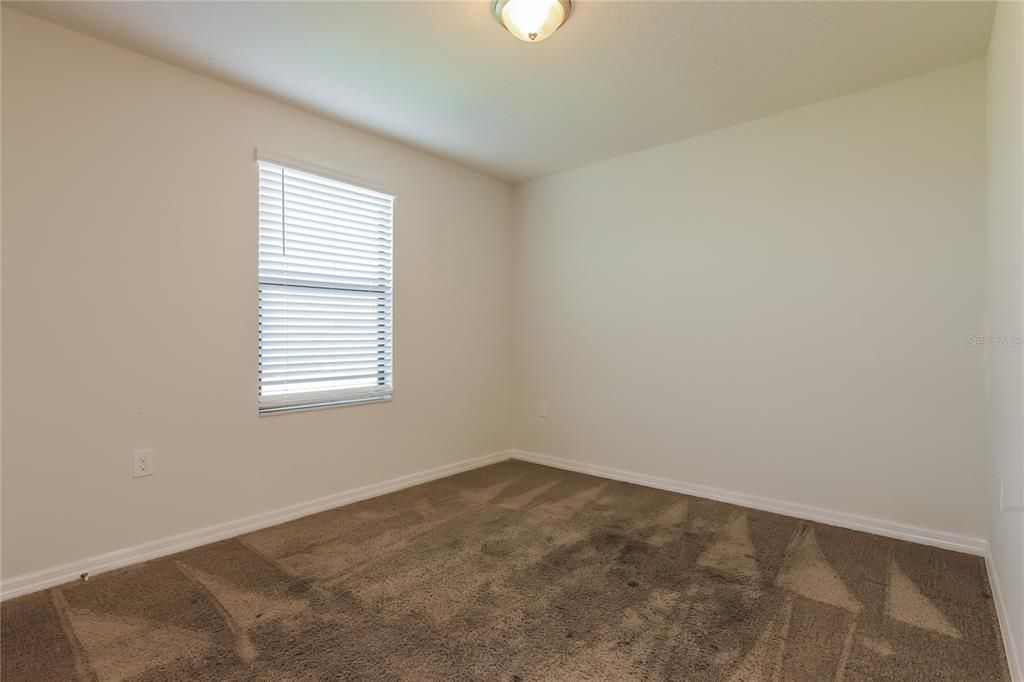 For Rent: $2,055 (4 beds, 2 baths, 1880 Square Feet)