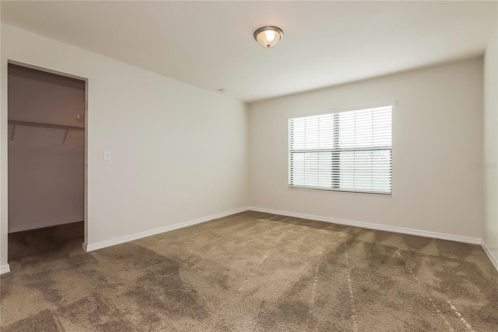 For Rent: $2,055 (4 beds, 2 baths, 1880 Square Feet)