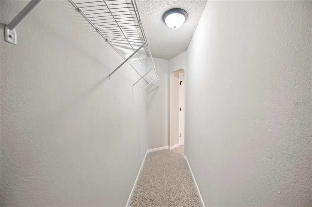 En Venta: $439,950 (5 camas, 3 baños, 2346 Pies cuadrados)