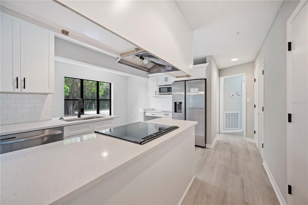 En Venta: $439,950 (5 camas, 3 baños, 2346 Pies cuadrados)