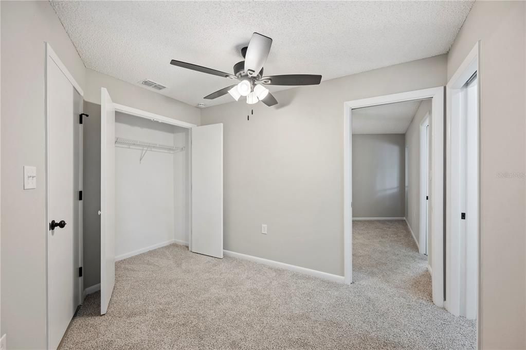 En Venta: $439,950 (5 camas, 3 baños, 2346 Pies cuadrados)