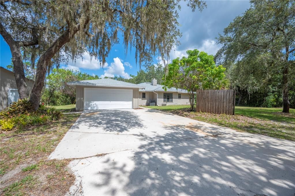 En Venta: $439,950 (5 camas, 3 baños, 2346 Pies cuadrados)