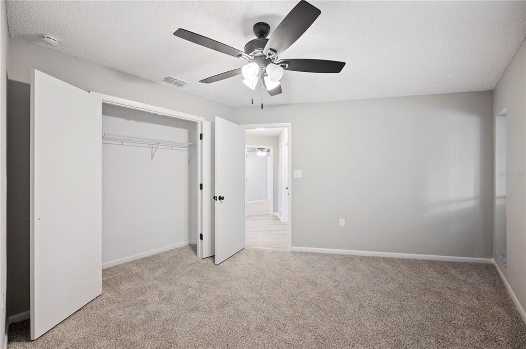 En Venta: $439,950 (5 camas, 3 baños, 2346 Pies cuadrados)