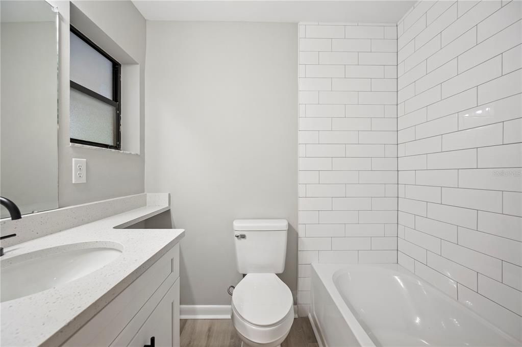 En Venta: $439,950 (5 camas, 3 baños, 2346 Pies cuadrados)