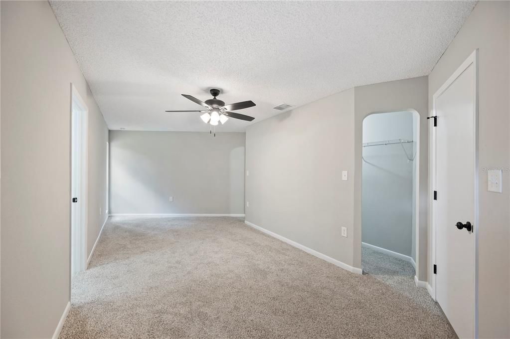 En Venta: $439,950 (5 camas, 3 baños, 2346 Pies cuadrados)