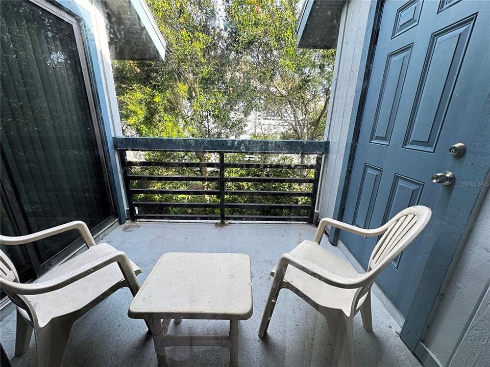 Под контрактом: $299,500 (2 спален, 2 ванн, 1100 Квадратных фут)