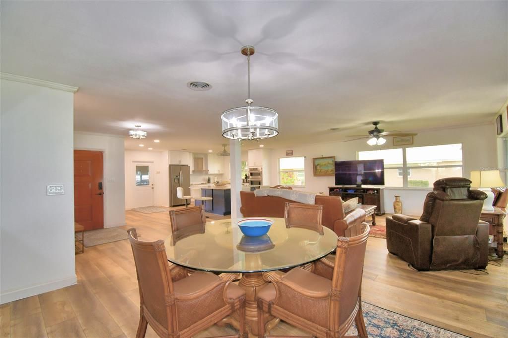 For Sale: $495,000 (3 beds, 2 baths, 1822 Square Feet)