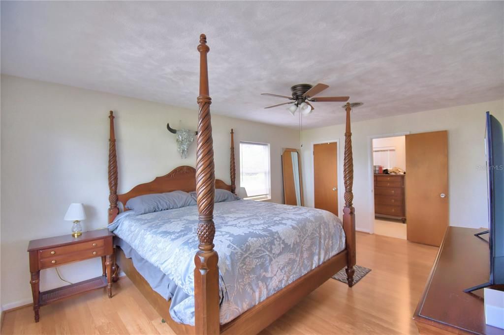 For Sale: $495,000 (3 beds, 2 baths, 1822 Square Feet)