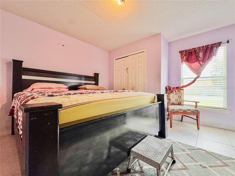 Active With Contract: $219,000 (4 beds, 2 baths, 1662 Square Feet)