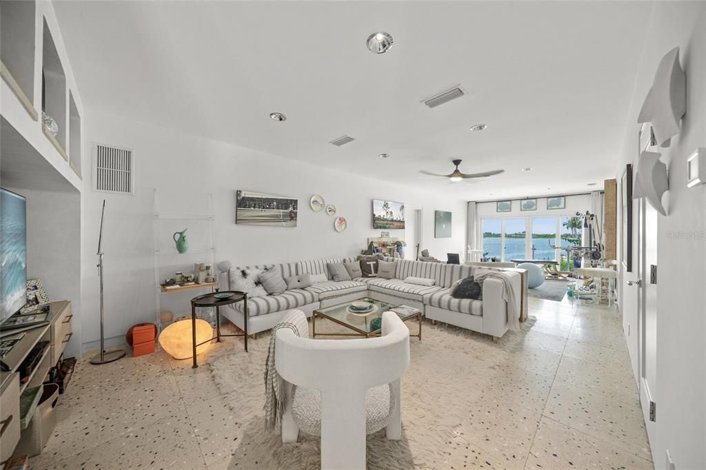 待售: $15,000,000 (5 贝兹, 6 浴室, 6862 平方英尺)