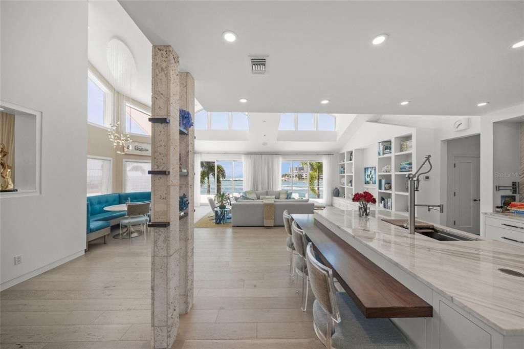 待售: $15,000,000 (5 贝兹, 6 浴室, 6862 平方英尺)