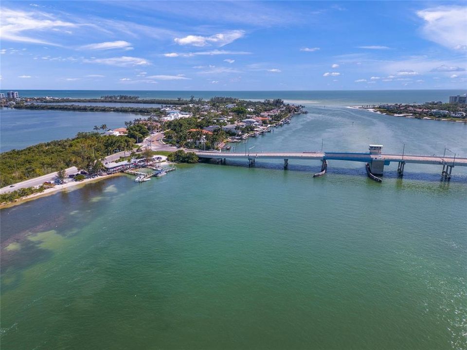 待售: $15,000,000 (5 贝兹, 6 浴室, 6862 平方英尺)