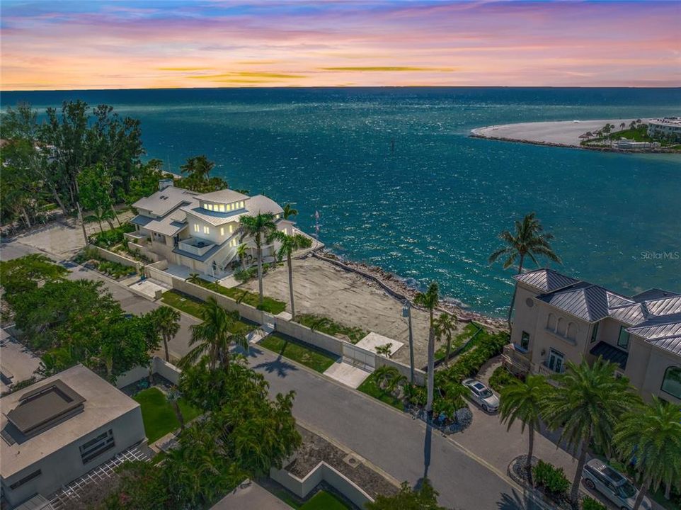 待售: $15,000,000 (5 贝兹, 6 浴室, 6862 平方英尺)