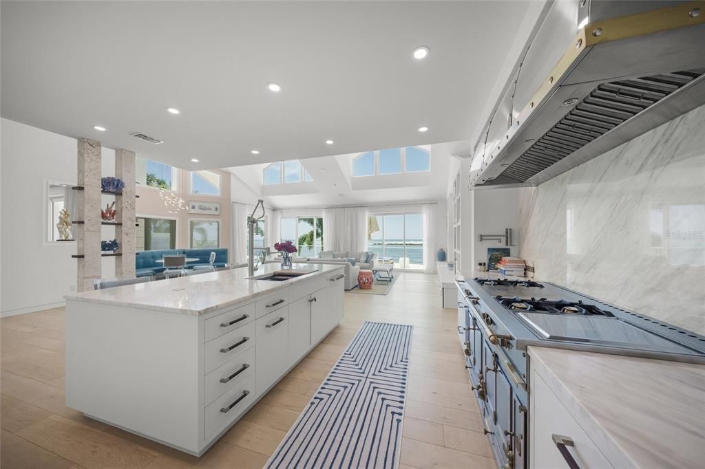 待售: $15,000,000 (5 贝兹, 6 浴室, 6862 平方英尺)