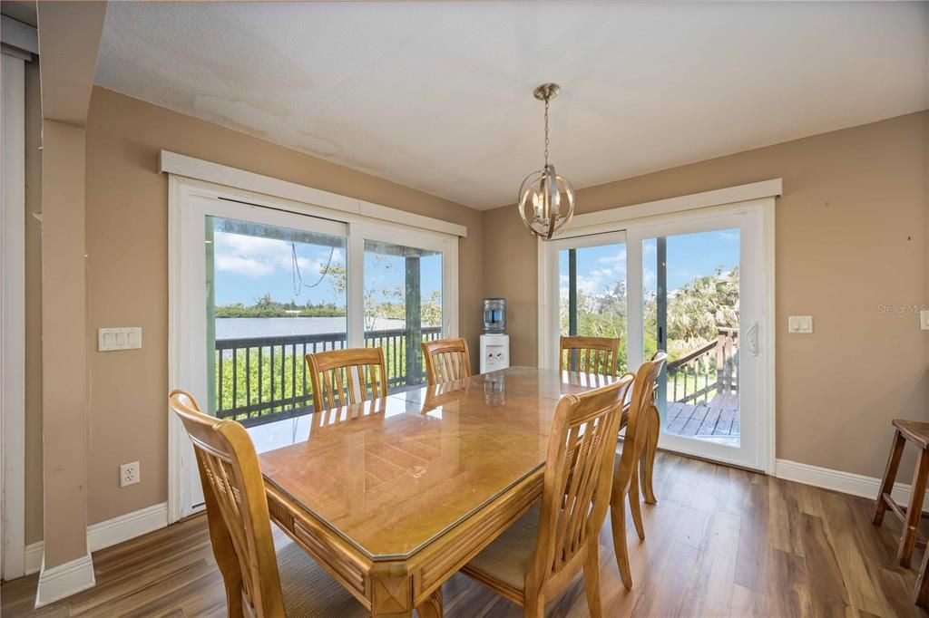 待售: $1,500,000 (5 贝兹, 3 浴室, 3636 平方英尺)