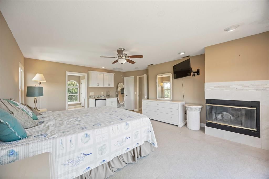 待售: $1,500,000 (5 贝兹, 3 浴室, 3636 平方英尺)