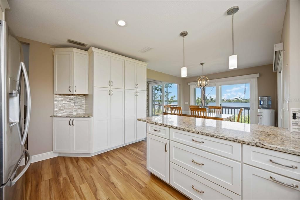 待售: $1,500,000 (5 贝兹, 3 浴室, 3636 平方英尺)