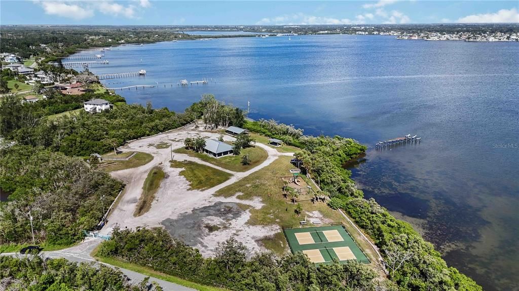 待售: $1,500,000 (5 贝兹, 3 浴室, 3636 平方英尺)