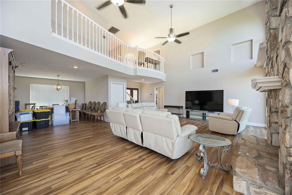 For Sale: $2,700,000 (9.64 acres)