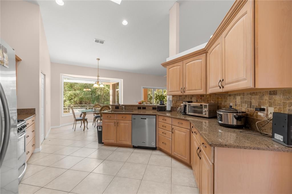 待售: $1,150,000 (3 贝兹, 2 浴室, 2567 平方英尺)