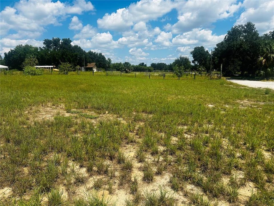 待售: $70,000 (1.00 acres)