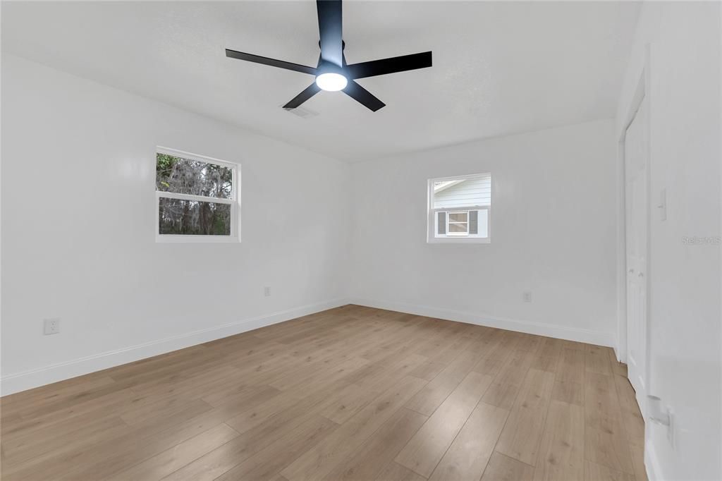 For Sale: $199,000 (3 beds, 2 baths, 1708 Square Feet)