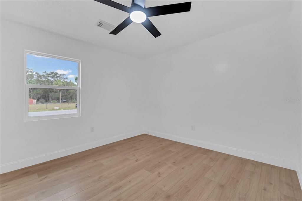 For Sale: $199,000 (3 beds, 2 baths, 1708 Square Feet)