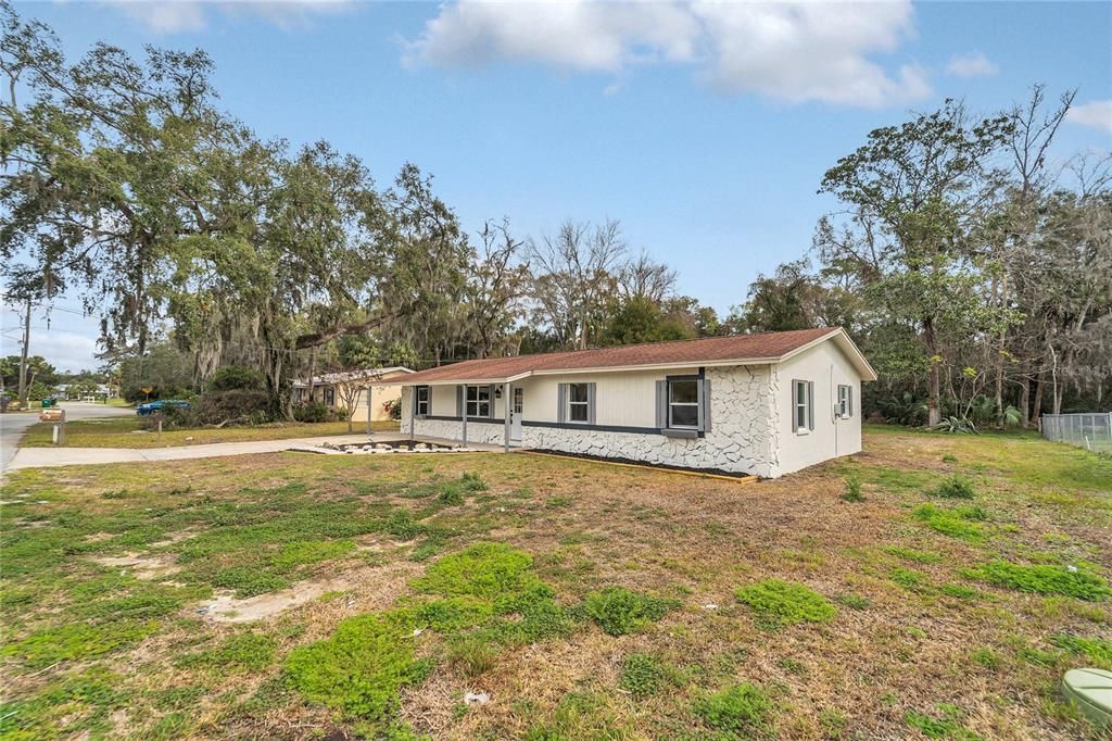 For Sale: $199,000 (3 beds, 2 baths, 1708 Square Feet)