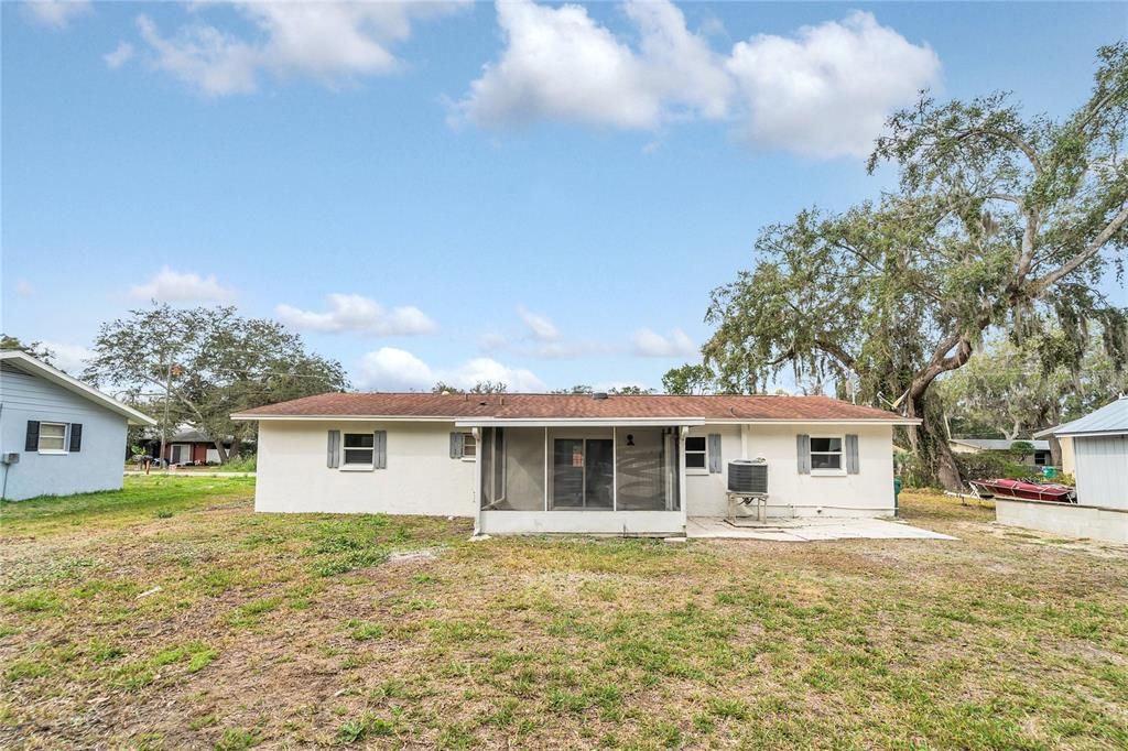 For Sale: $199,000 (3 beds, 2 baths, 1708 Square Feet)