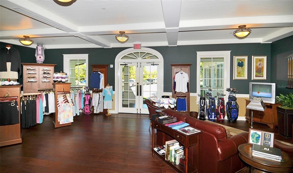 For Sale: $3,395,000 (4 beds, 4 baths, 6550 Square Feet)