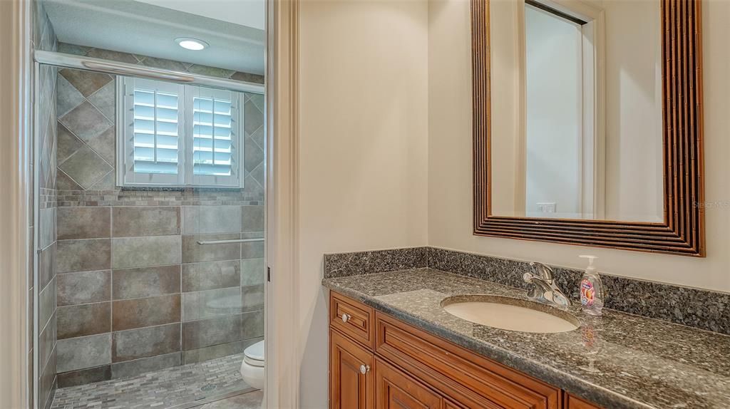 For Sale: $3,395,000 (4 beds, 4 baths, 6550 Square Feet)