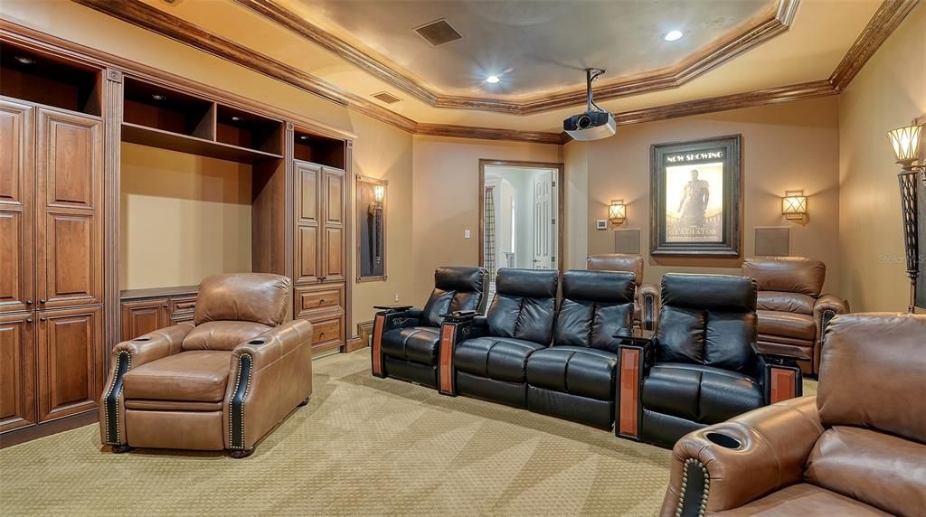 For Sale: $3,395,000 (4 beds, 4 baths, 6550 Square Feet)