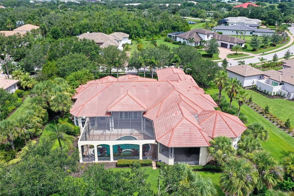 For Sale: $3,395,000 (4 beds, 4 baths, 6550 Square Feet)