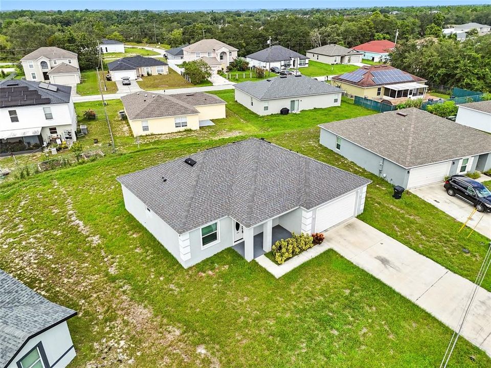 Activo con contrato: $243,000 (3 camas, 2 baños, 1305 Pies cuadrados)