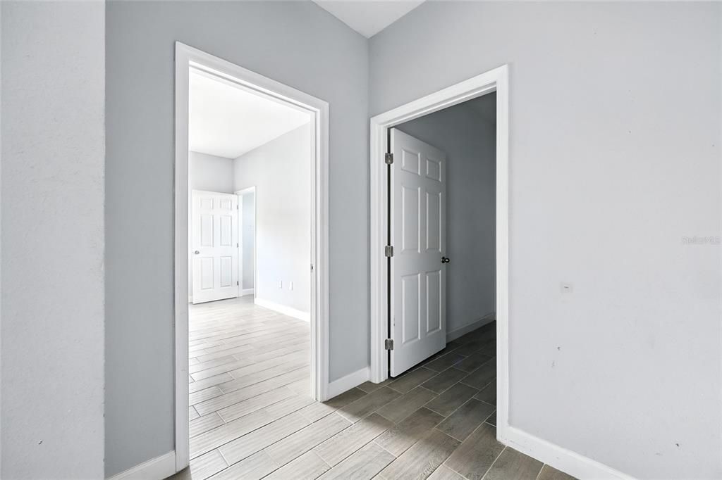 Activo con contrato: $243,000 (3 camas, 2 baños, 1305 Pies cuadrados)