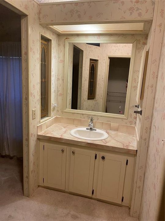 For Sale: $114,900 (2 beds, 2 baths, 1428 Square Feet)