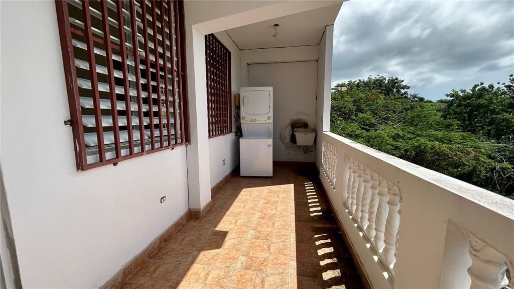 For Sale: $497,000 (4 beds, 0 baths, 1584 Square Feet)