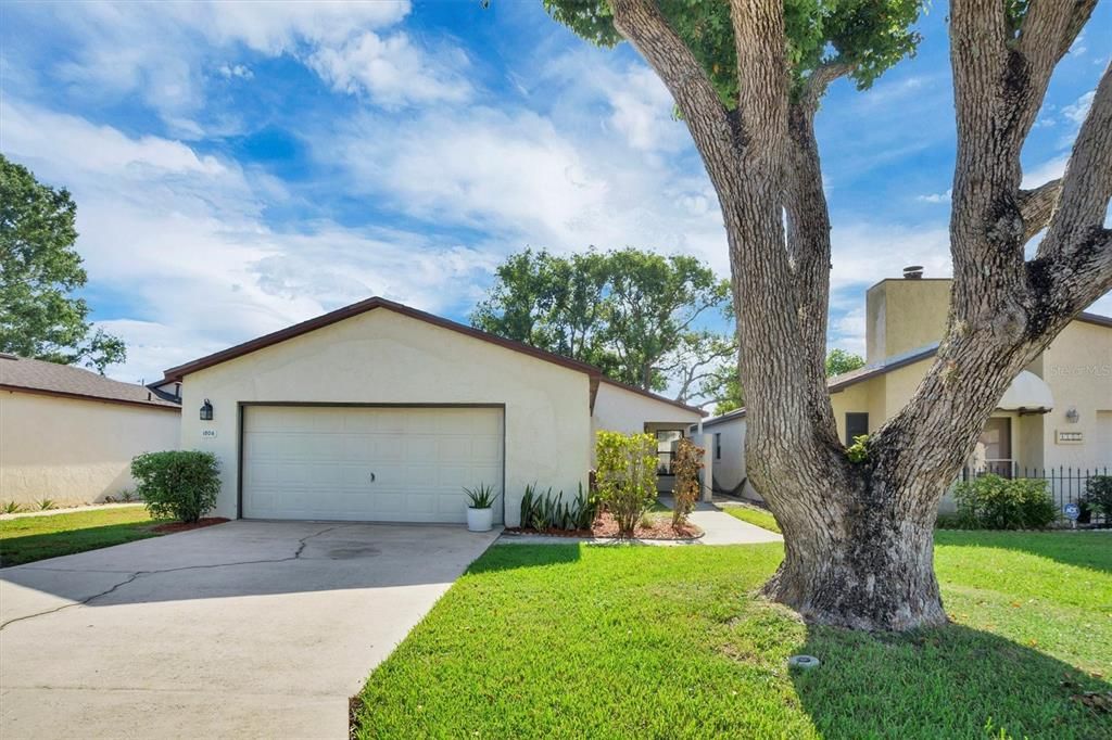 Active With Contract: $211,500 (3 beds, 2 baths, 1420 Square Feet)