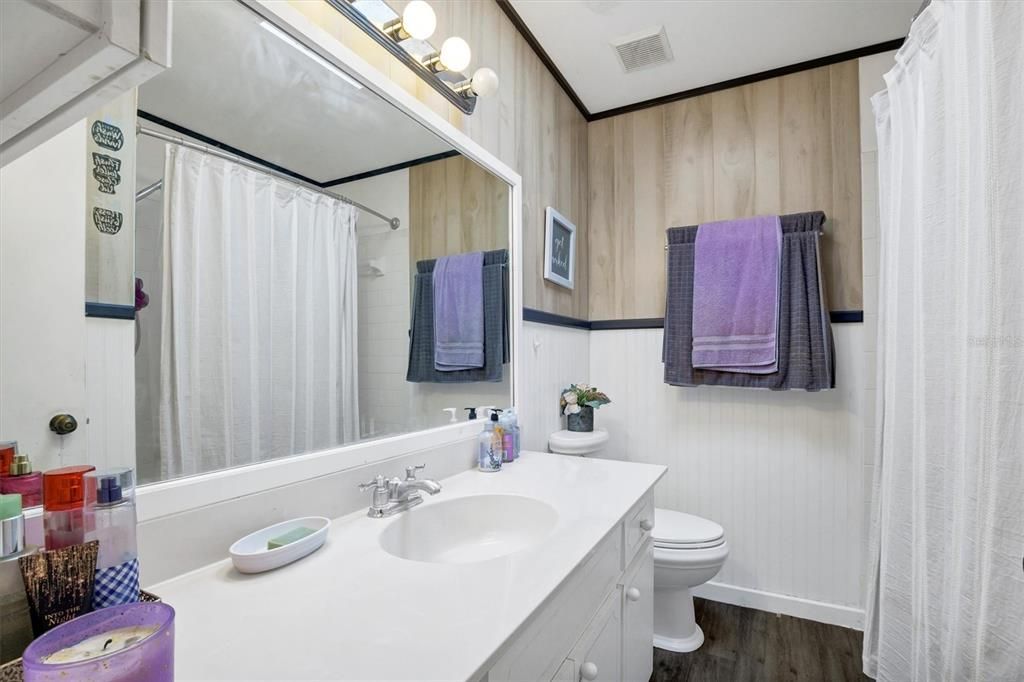 Active With Contract: $211,500 (3 beds, 2 baths, 1420 Square Feet)