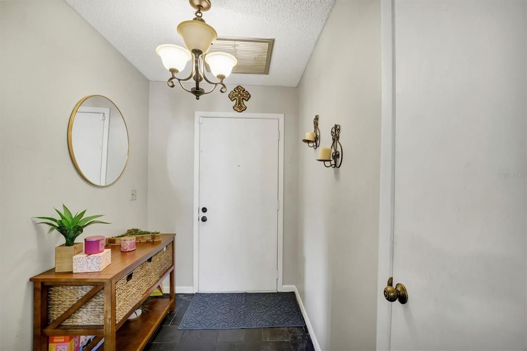 Active With Contract: $211,500 (3 beds, 2 baths, 1420 Square Feet)