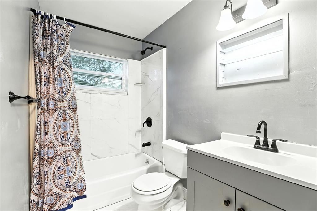 En Venta: $289,250 (3 camas, 0 baños, 1265 Pies cuadrados)