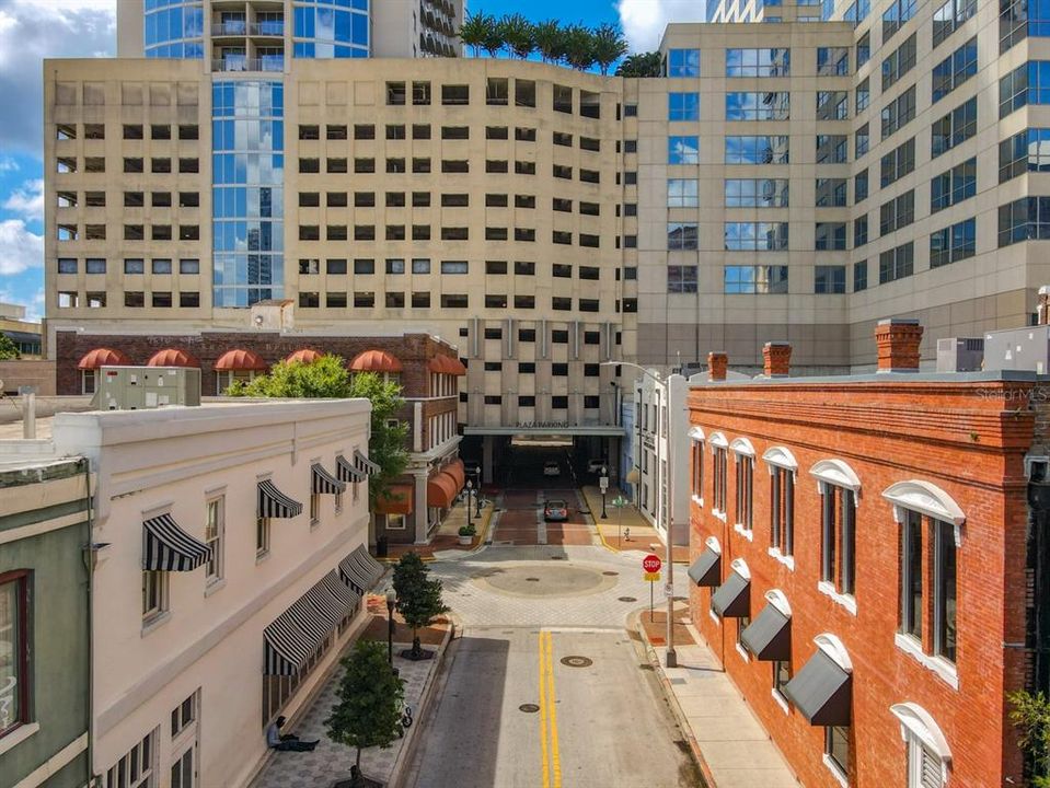 For Sale: $227,000 (1 beds, 1 baths, 837 Square Feet)