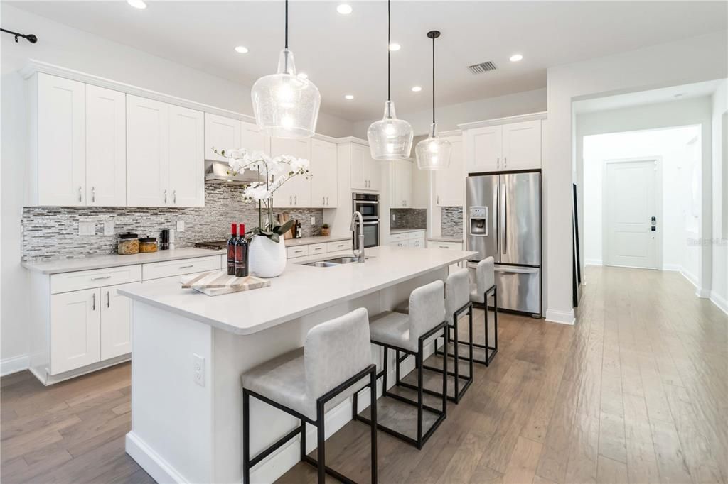 En Venta: $1,425,000 (5 camas, 4 baños, 4178 Pies cuadrados)