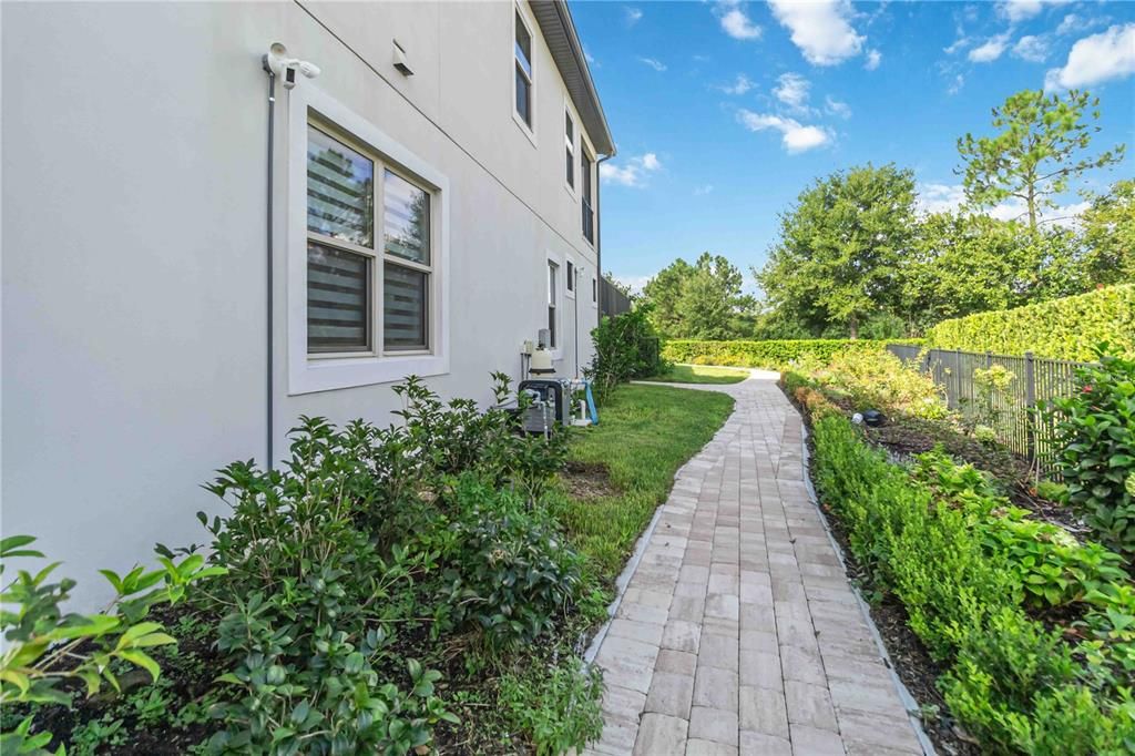 En Venta: $1,425,000 (5 camas, 4 baños, 4178 Pies cuadrados)