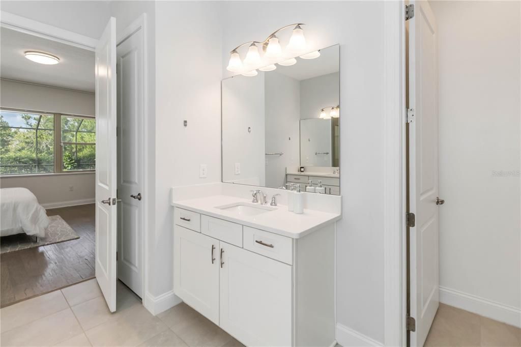 En Venta: $1,425,000 (5 camas, 4 baños, 4178 Pies cuadrados)